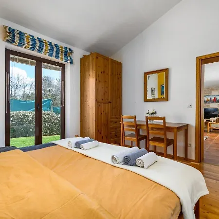 Ferienhaus Spacious Holiday In Vi Njan With Private Pool
